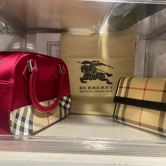 RARE BURBBERY BAG - Picture 4 of 4